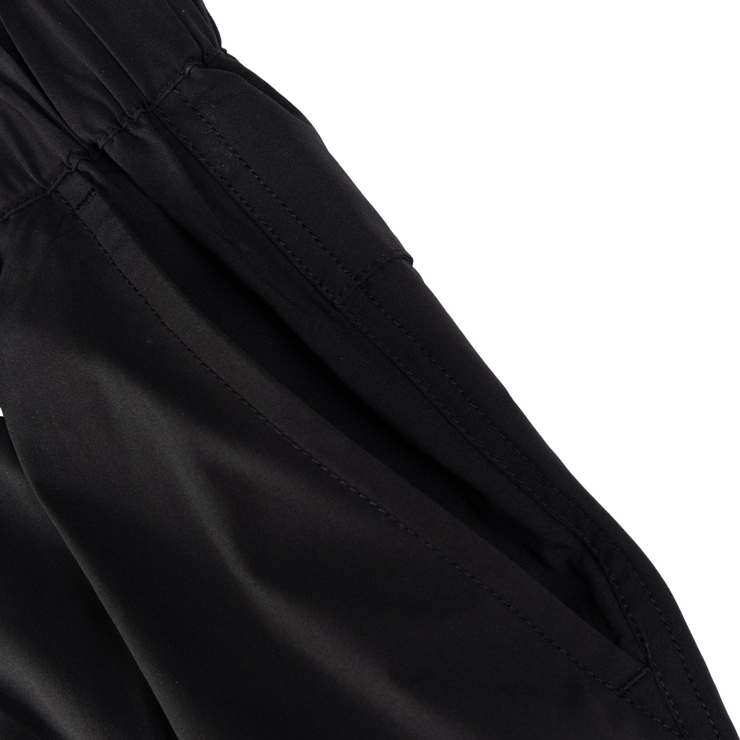 【HI FI FNK】Alexis Zipper Nylon Pants GRAILZ - Nylon Pintuck Pants | HBX - Globally Curated