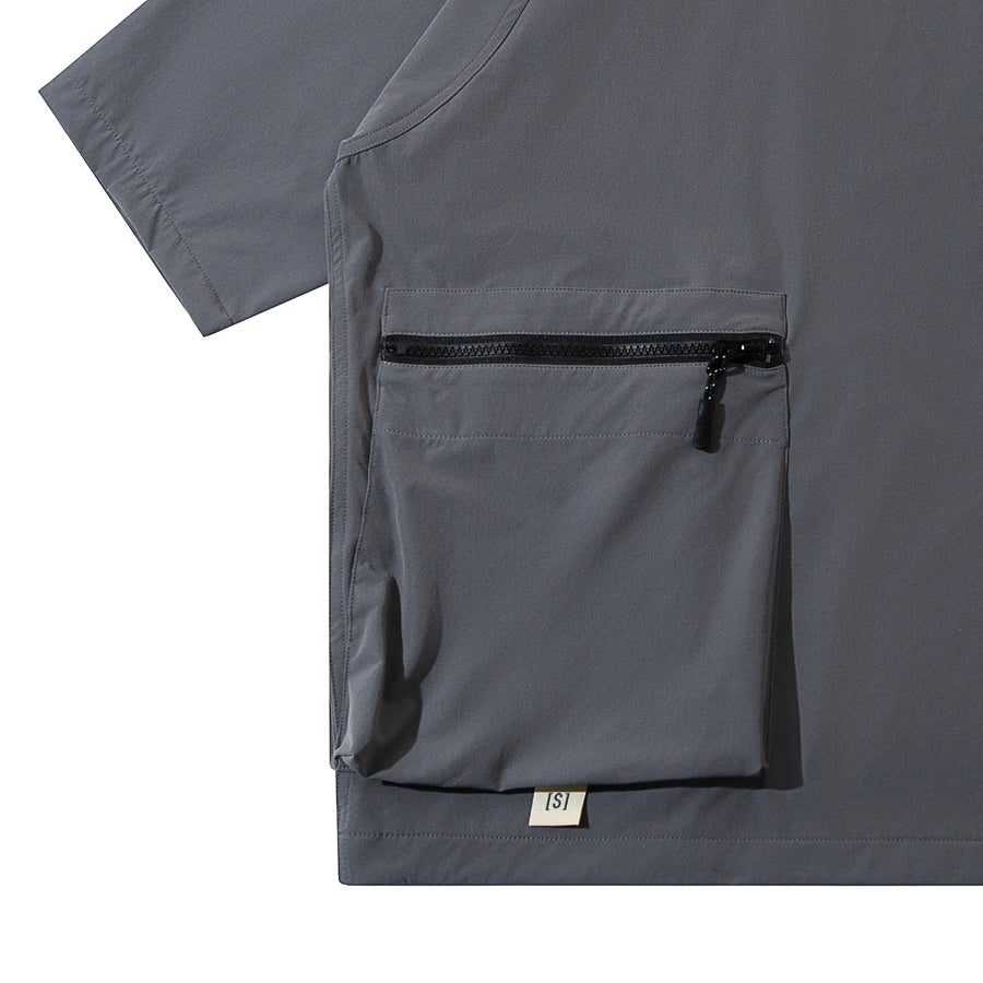 ZIPPER POCKET PERFORMANCE TEE - GREY