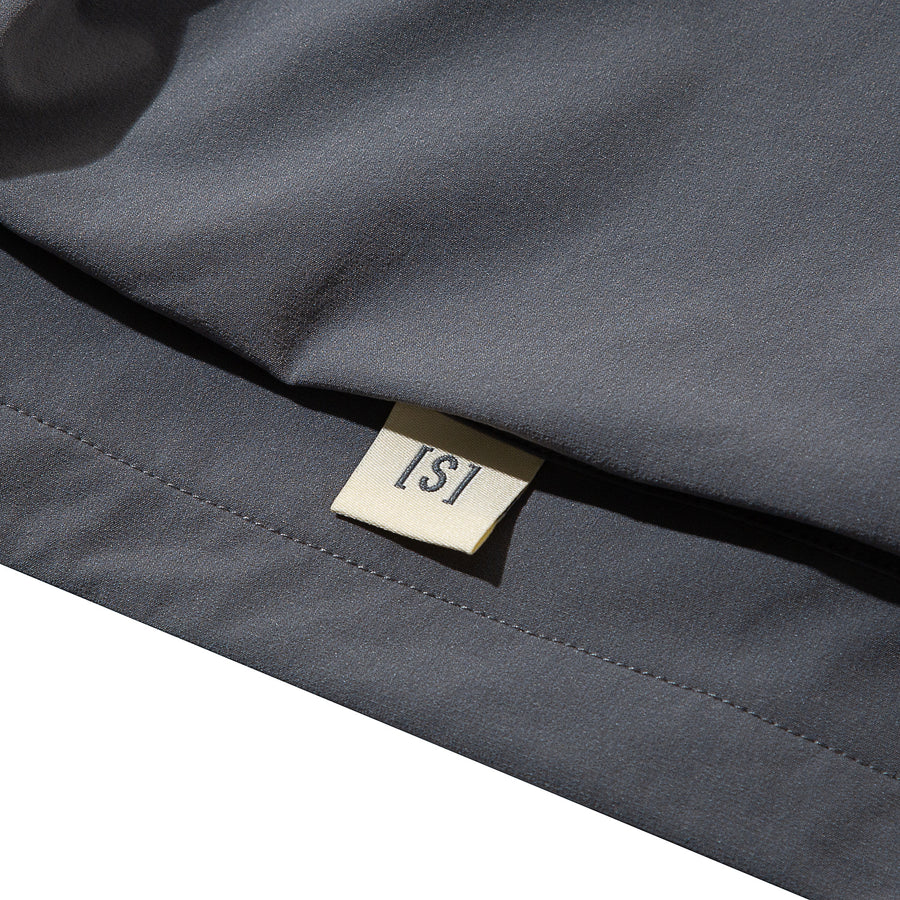 ZIPPER POCKET PERFORMANCE TEE - GREY