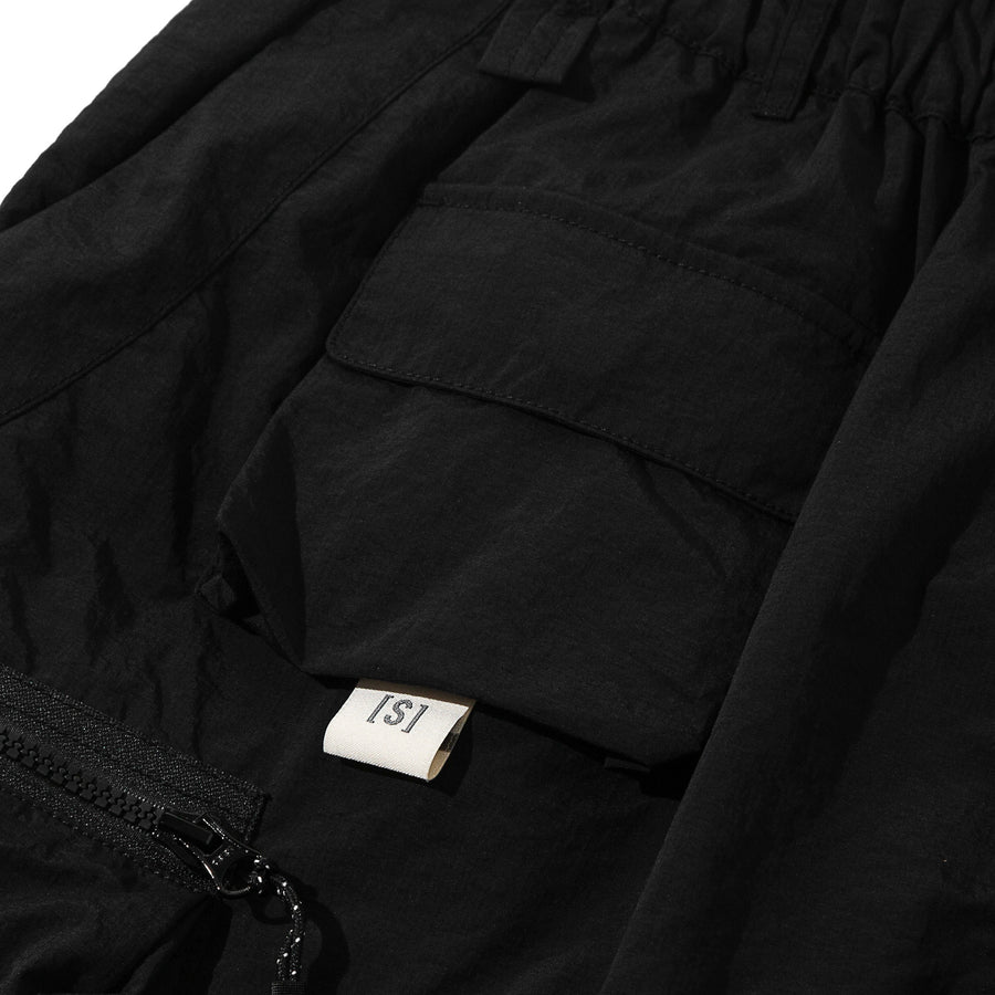 DOUBLE ZIPPER POCKET SHORTS - BLACK