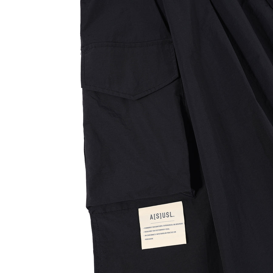 MULTI POCKETS SKIRT - BLACK